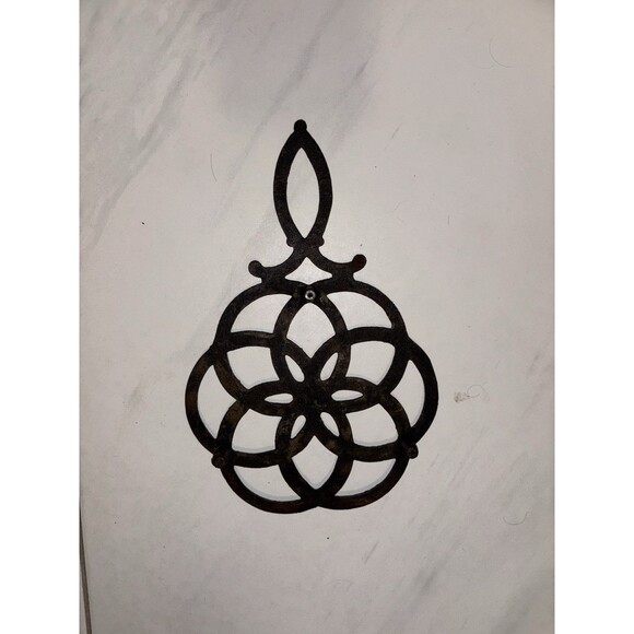 Black Cast Iron Trivet Vintage - Picture 2 of 2